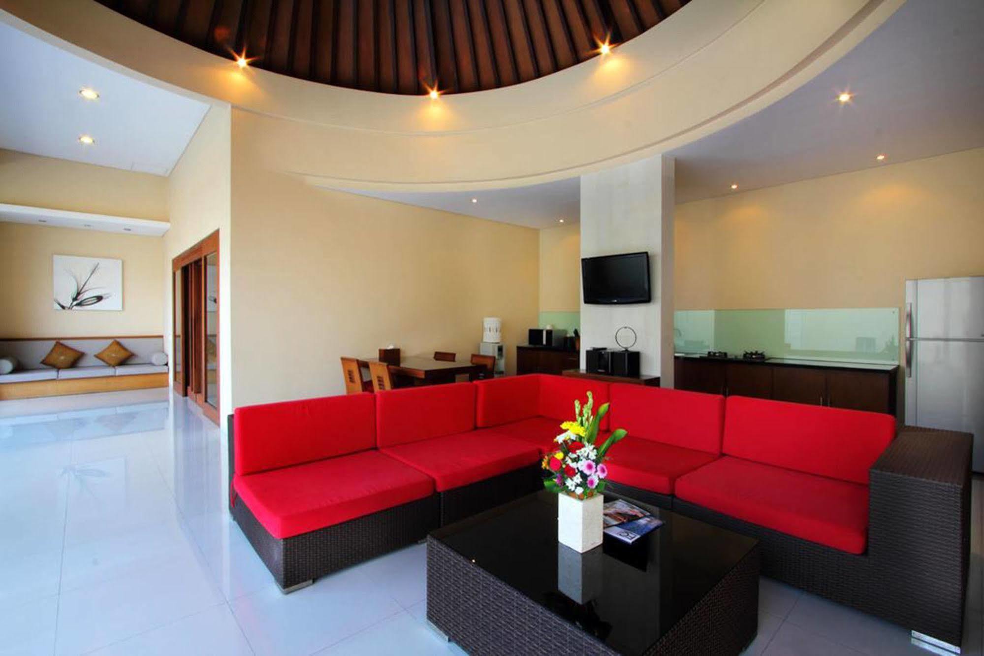 Oval Villa Bali Seminyak  Exterior photo